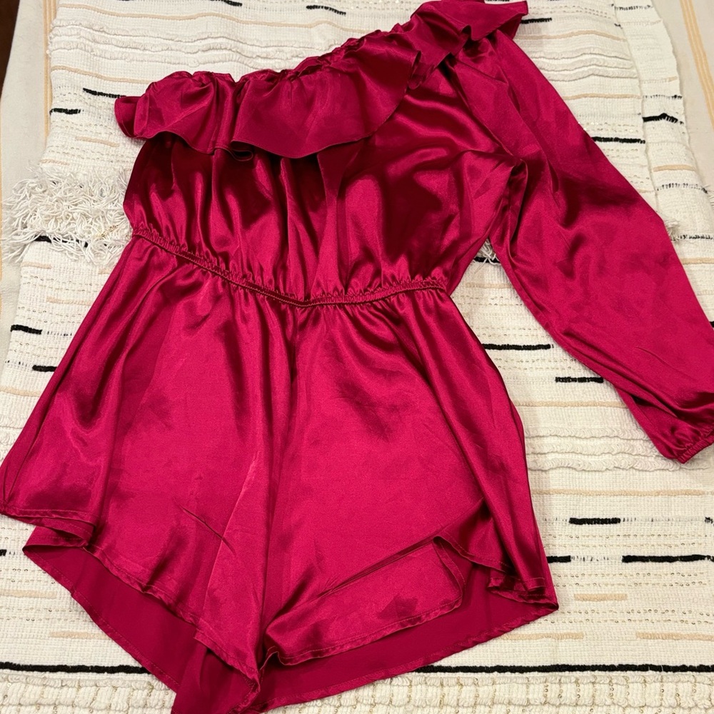 Steve Madden Vibrant Pink Satin Romper Medium